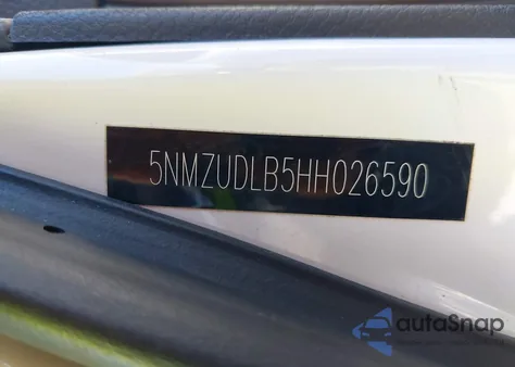 2017 Hyundai Santa Fe Sport 2.4L z USA, uszkodzony, nr VIN 5NMZUDLB5HH026590